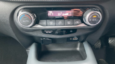 Nissan Juke 1.0 DiG-T N-Connecta 5dr Petrol Hatchback